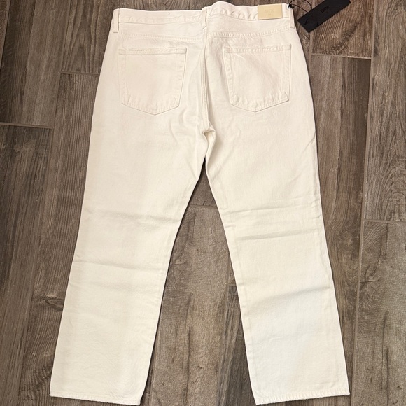 Edwin Women's Cream Cropped Pants - Picture 10 of 10